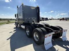 2020 Peterbilt 389 photo 6