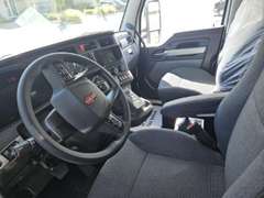 2027 Kenworth T880S photo 8