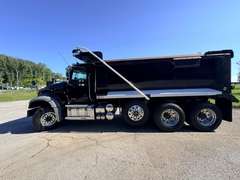 2020 Mack GRANITE photo 2