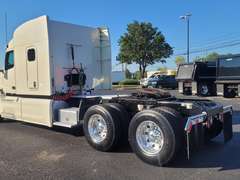 2025 Peterbilt 579 photo 10