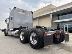2021 Peterbilt 389 photo 9