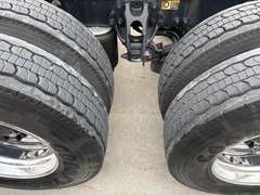 2021 Peterbilt 389 photo 4