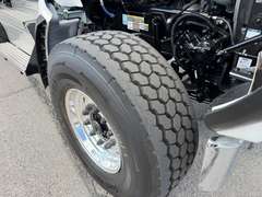 2027 Kenworth T880S photo 10