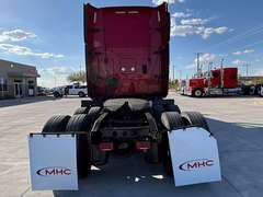 2022 International LT625 photo 5