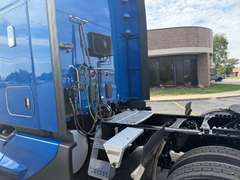 2023 Kenworth T680 photo 9