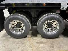 2027 Kenworth T880 photo 3