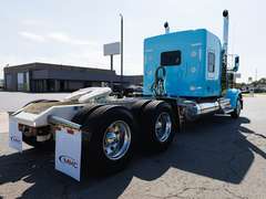 2027 Kenworth W900L photo 9