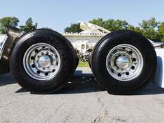 2027 Kenworth W900L photo 4
