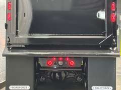 2027 Kenworth T880 photo 3