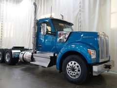 2027 Kenworth W990 photo 1