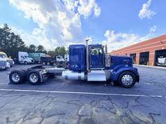 2021 Kenworth W900L photo 5