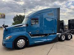 2024 Kenworth T680 photo 2