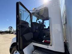 2020 Kenworth T270 photo 10