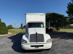 2022 Kenworth T270 photo 2