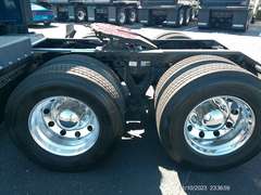 2023 Kenworth T680 photo 4