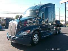 2023 Kenworth T680 photo 2