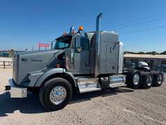 2023 Kenworth T800W photo 1