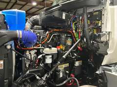 2027 Kenworth T880S photo 5