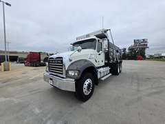 2021 Mack GRANITE photo 3