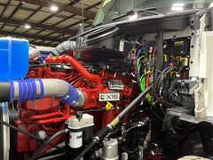 2027 Kenworth T880 photo 5