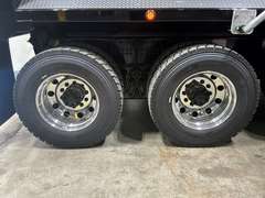 2027 Kenworth T880 photo 4