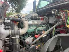 2022 Volvo VNL64T760 photo 6