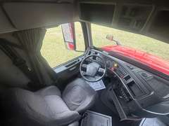 2022 Volvo VNL64T760 photo 8