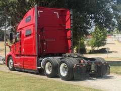 2022 Volvo VNL64T760 photo 9
