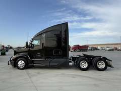2023 Kenworth T680 photo 6