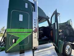 2023 Kenworth W990 photo 8