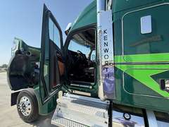 2023 Kenworth W990 photo 9