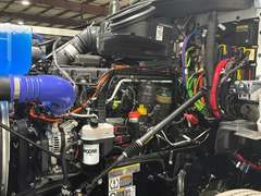 2027 Kenworth T880 photo 4