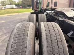 2023 Kenworth T680 photo 7