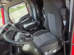 2023 Kenworth T680 photo 8