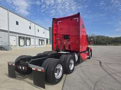 2023 Kenworth T680 photo 3
