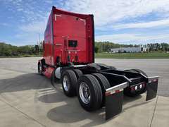 2023 Kenworth T680 photo 6