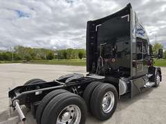 2023 Kenworth T680 photo 3