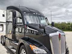 2023 Kenworth T680 photo 1