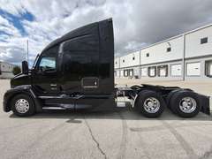 2023 Kenworth T680 photo 10