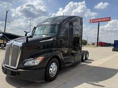 2023 Kenworth T680 photo 7