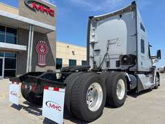 2023 Kenworth T680 photo 8