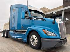 2023 Kenworth T680 photo 1