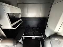 2023 Kenworth T680 photo 9