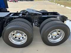 2023 Kenworth T680 photo 10