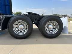 2023 Kenworth T680 photo 9