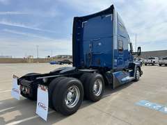 2023 Kenworth T680 photo 3