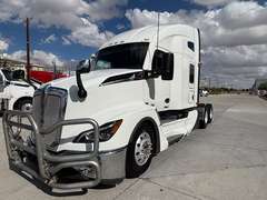 2024 Kenworth T680 photo 2