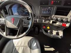 2024 Kenworth T680 photo 3