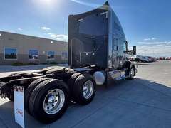 2024 Kenworth T680 photo 10