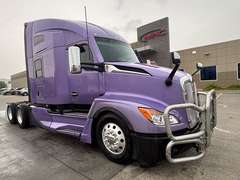 2024 Kenworth T680 photo 1